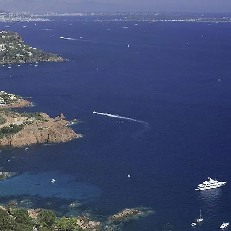La Vue De I Semesterbostad Théoule-sur-Mer